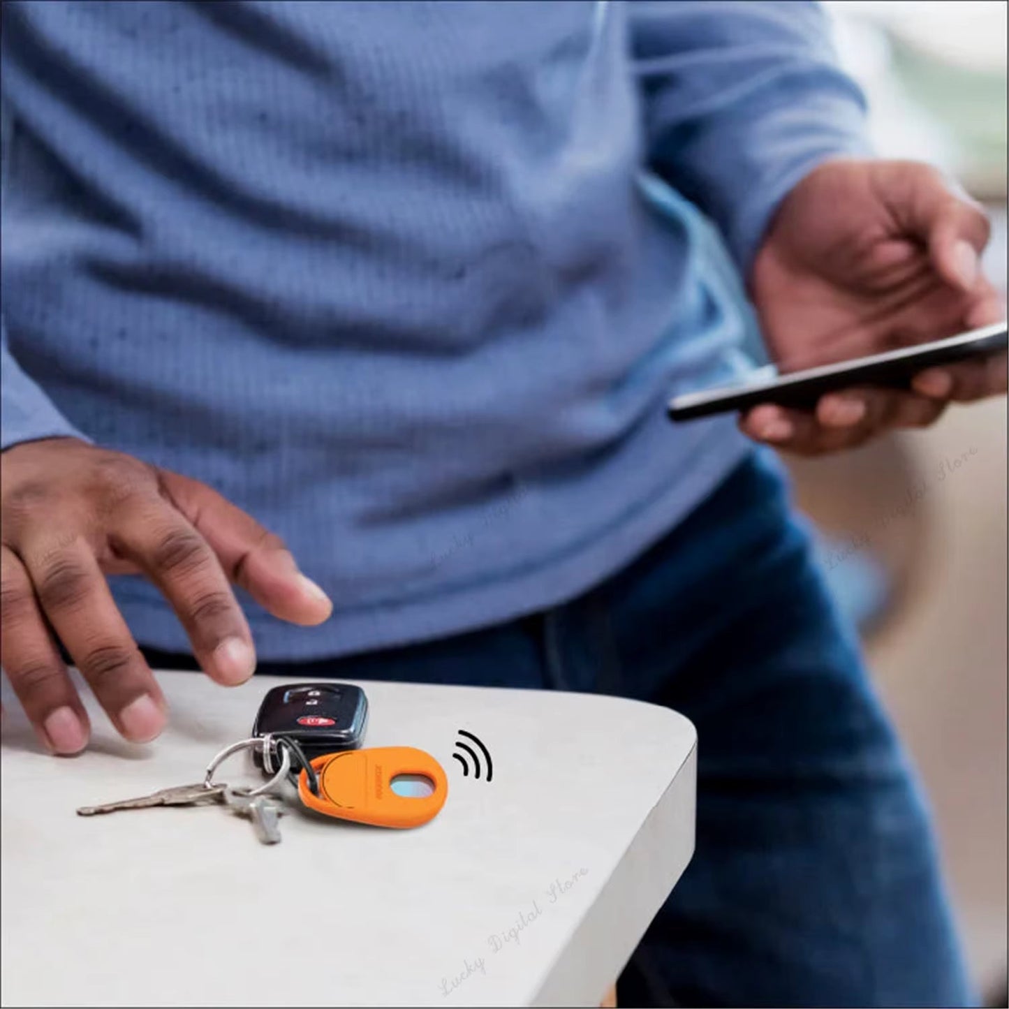 MOMAX PinGuard: Smart Tracker & Hidden Camera Detector with Apple Find My Integration - Ken's bargain outlet